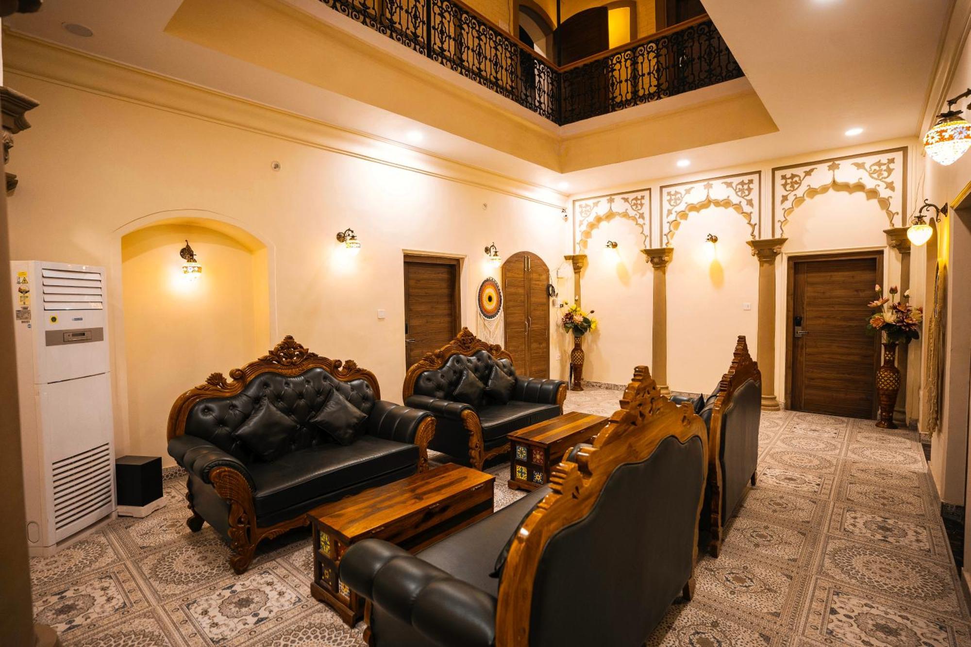 Captain Villa Heritage House 바라나시 외부 사진